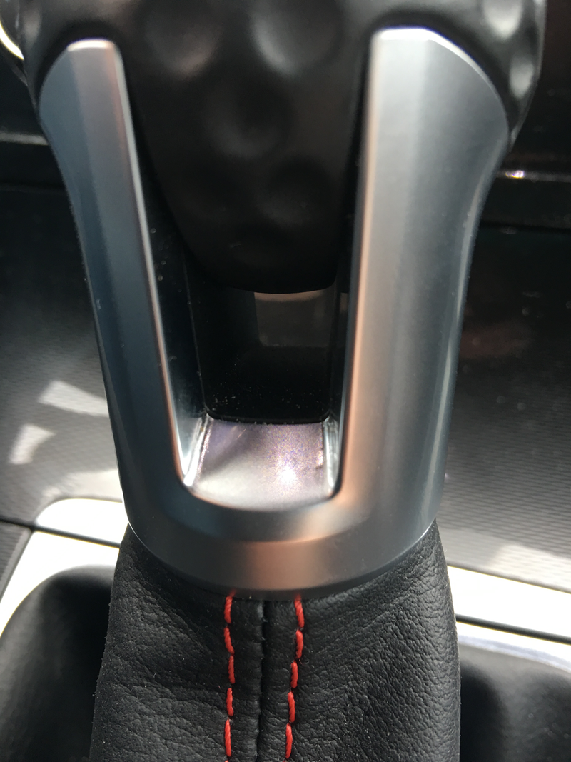 I really like that little touch on the golf ball shifter.